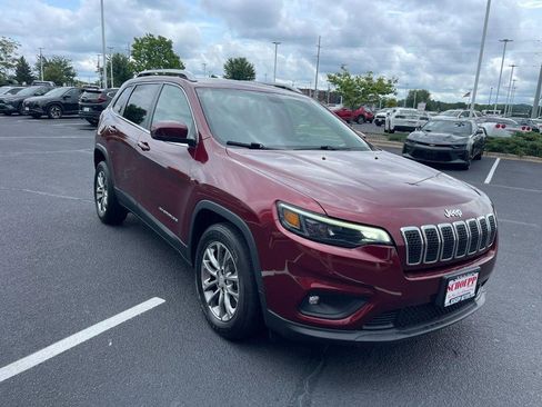 Used 2019 Jeep Cherokee Latitude Plus w/ Safety Group image 7