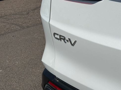 Used 2024 Honda CR-V LX image 9