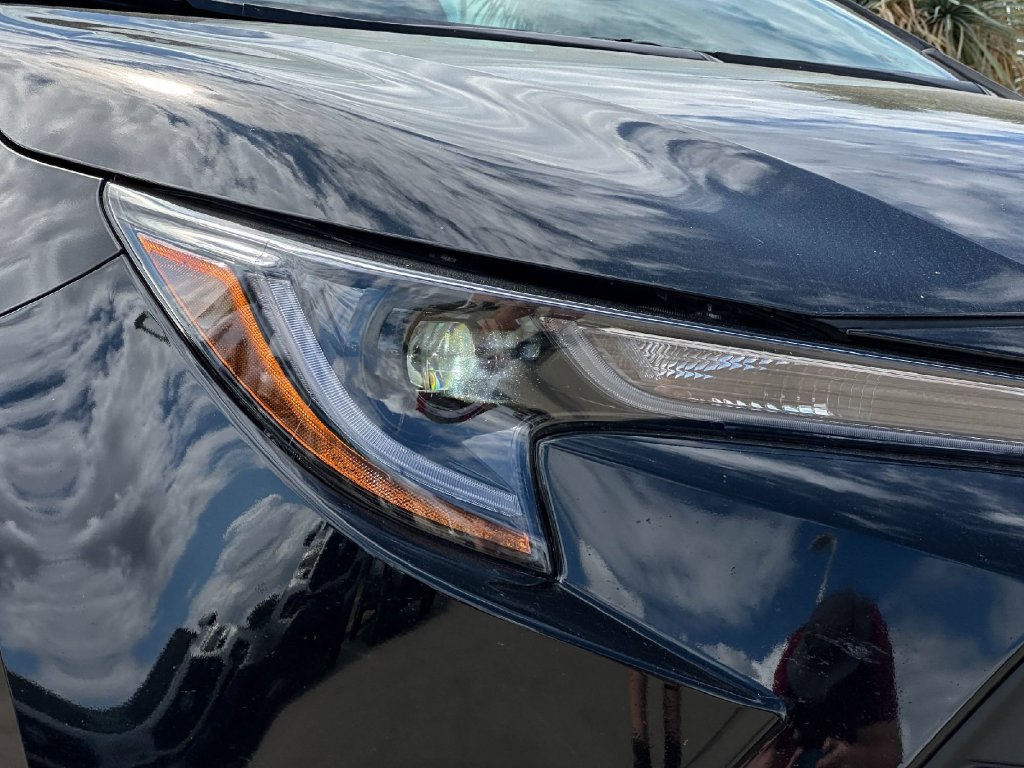 Certified 2025 Toyota Corolla LE FWD image 10