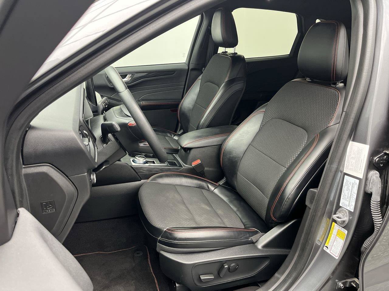 Used 2023 Ford Escape ST-Line Select w/ Tech Pack #1 AWD/4WD image 10