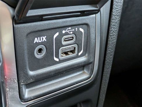 New 2026 Jeep Gladiator Sport AWD/4WD image 23