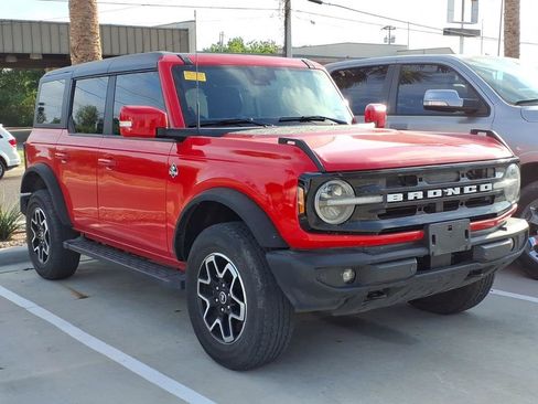 Used 2023 Ford Bronco Outer Banks AWD/4WD image 1