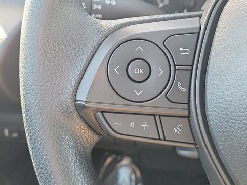 Certified 2022 Toyota Corolla LE FWD image 9