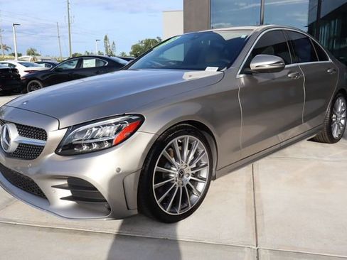 Used 2021 Mercedes-Benz C 300 Sedan image 8