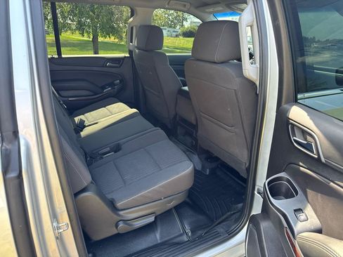Used 2019 GMC Yukon XL SLE w/ Convenience Package AWD/4WD image 15