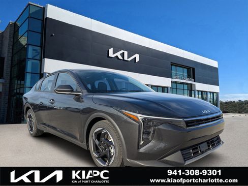 New 2025 Kia K4 EX image 1