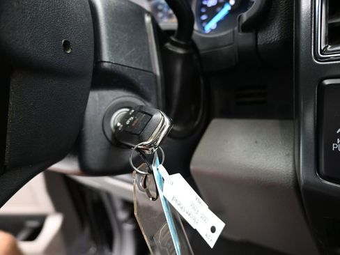 Used 2022 Ford F250 XLT w/ XLT Premium Package image 19