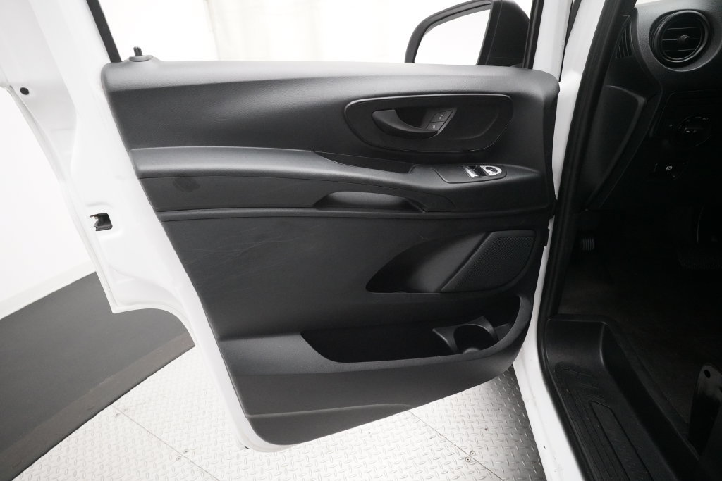 Used 2017 Mercedes-Benz Metris image 23