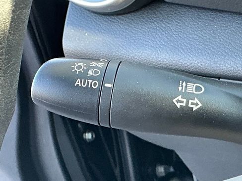 Used 2025 Nissan Versa S w/ S Plus Package image 21