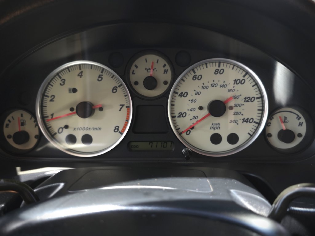 Used 2003 MAZDA MX-5 Miata RWD image 17