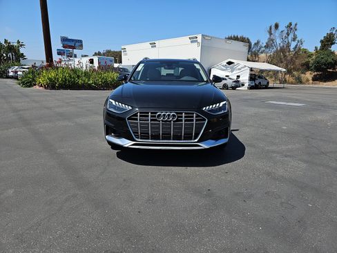 Used 2023 Audi A4 2.0T allroad Premium Plus w/ Premium Plus Package AWD/4WD image 2