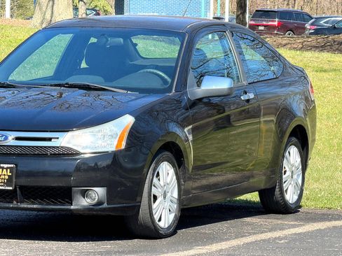 Used 2009 Ford Focus SE image 3