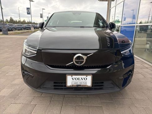 Used 2023 Volvo C40 P8 Recharge Plus image 3