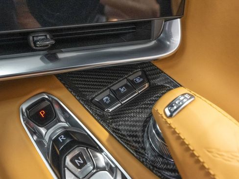 Used 2022 Chevrolet Corvette Stingray Premium Conv w/ Z51 Performance Package RWD image 27