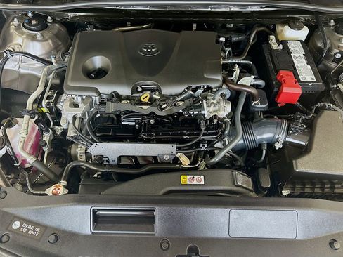 Used 2024 Toyota Camry SE image 25