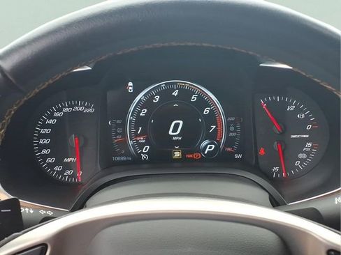 Used 2019 Chevrolet Corvette Z06 RWD image 11