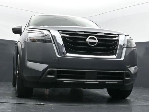 Used 2025 Nissan Pathfinder SV AWD/4WD image 42