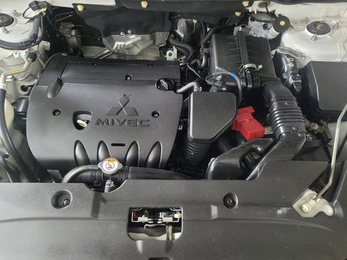 Used 2017 Mitsubishi Outlander Sport SE image 30