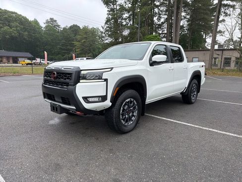 New 2026 Nissan Frontier PRO-4X w/ Pro-4x Convenience Package AWD/4WD image 2