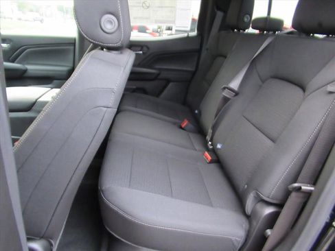 New 2026 GMC Canyon Elevation w/ Convenience Package image 27