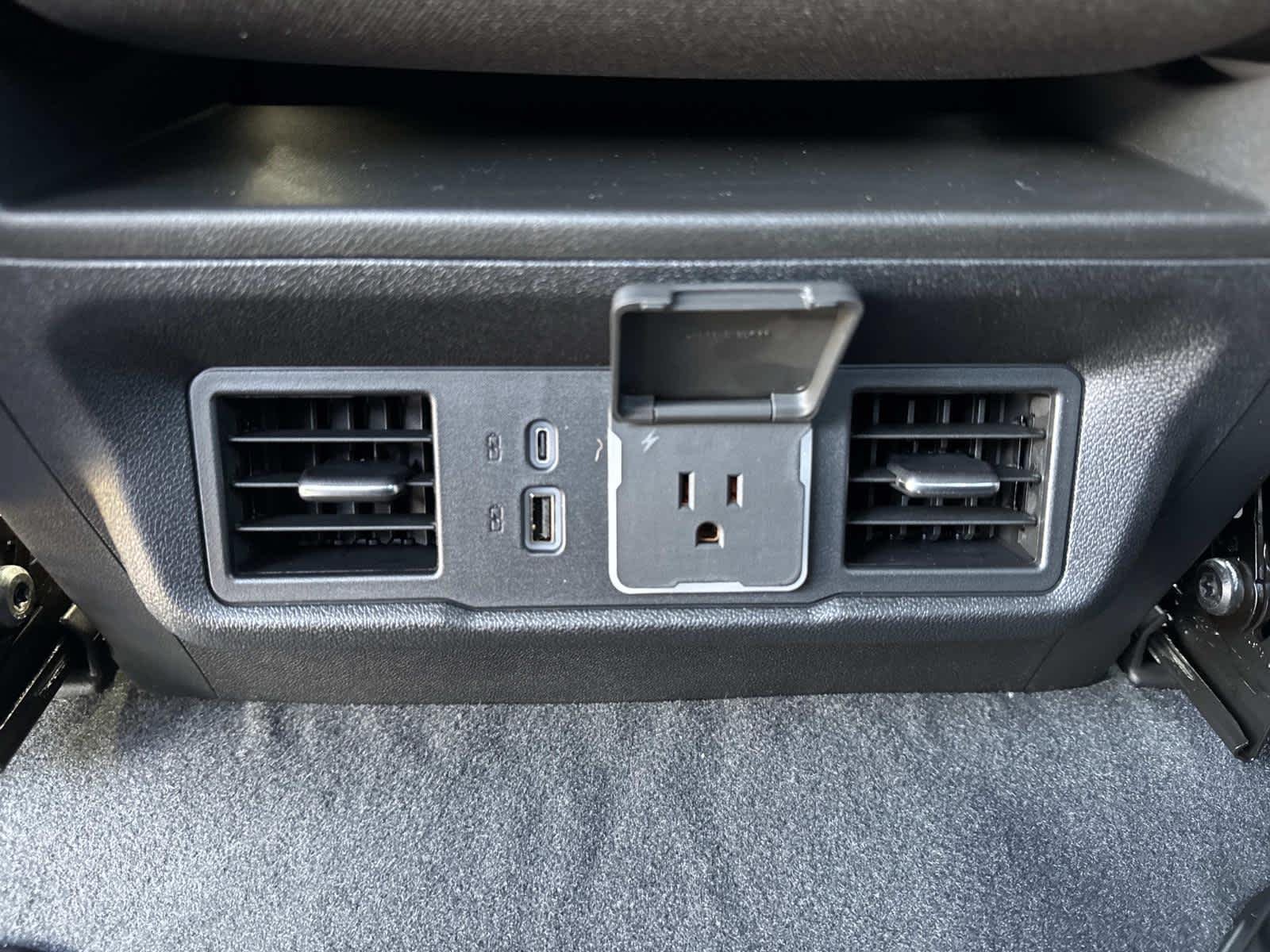 New 2026 Chevrolet Silverado 1500 RST AWD/4WD image 9