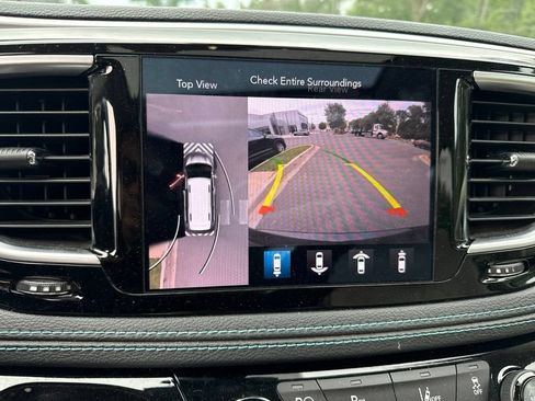 Used 2019 Chrysler Pacifica Limited w/ Advanced Safetytec Group FWD image 15