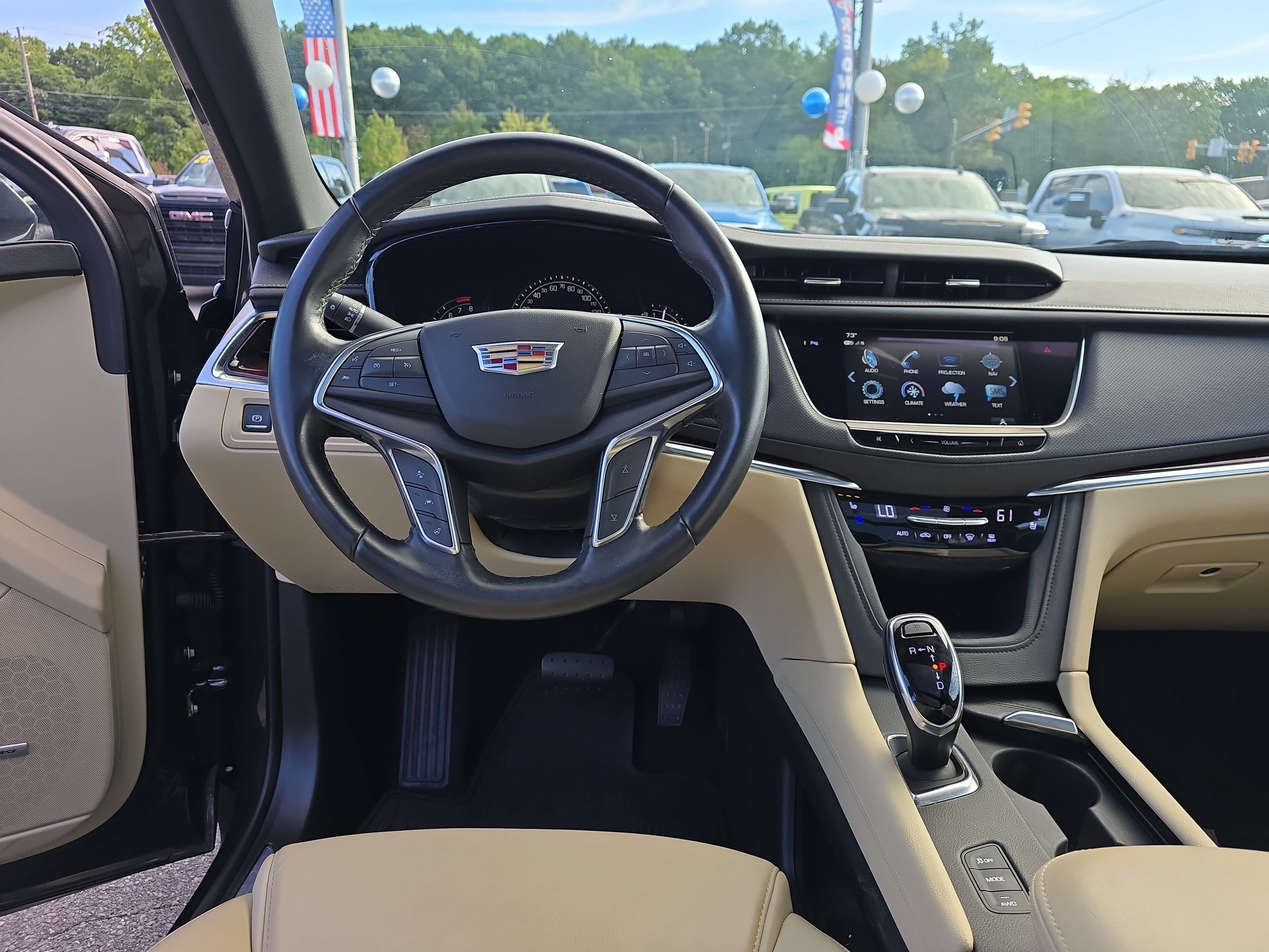 Used 2019 Cadillac XT5 Premium Luxury AWD/4WD image 15