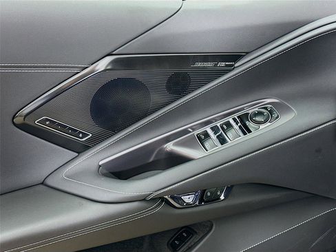 Used 2025 Chevrolet Corvette Stingray Preferred Conv w/ Stealth Interior Trim Package image 18