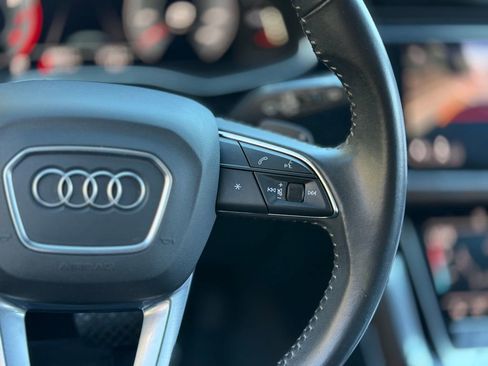 Used 2019 Audi Q8 Premium Plus w/ Premium Plus image 45