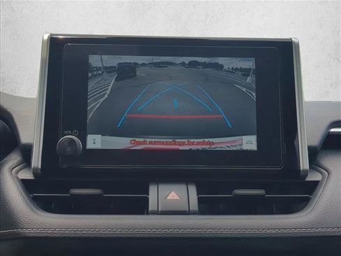 Certified 2025 Toyota RAV4 LE AWD/4WD image 19