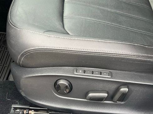 Certified 2020 Volkswagen Passat 2.0T SEL image 34