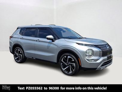 Used 2023 Mitsubishi Outlander SE