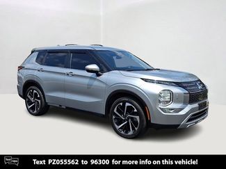 Used 2023 Mitsubishi Outlander SE AWD/4WD video 1