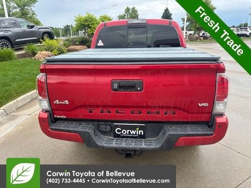 Used 2019 Toyota Tacoma Limited AWD/4WD image 5