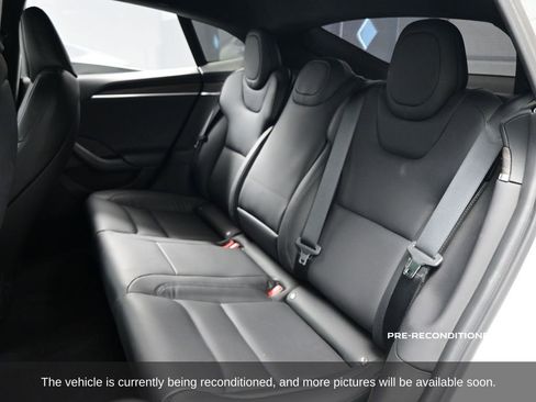 Used 2022 Tesla Model S image 28