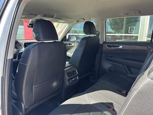 New 2026 Volkswagen Atlas SE image 18