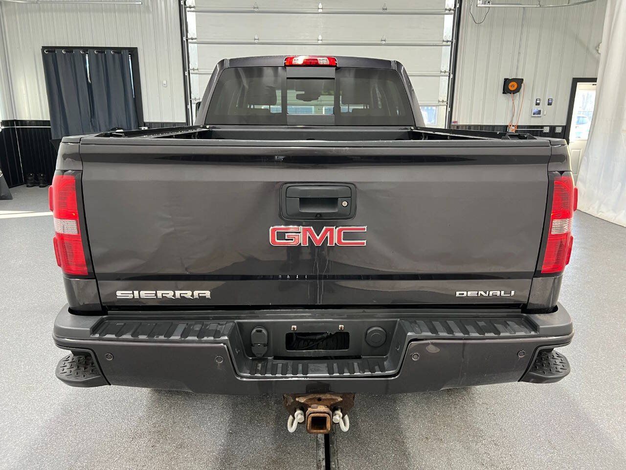 Used 2015 GMC Sierra 2500 Denali w/ Duramax Plus Package AWD/4WD image 5