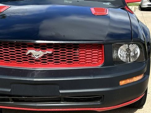 Used 2007 Ford Mustang Premium RWD image 8