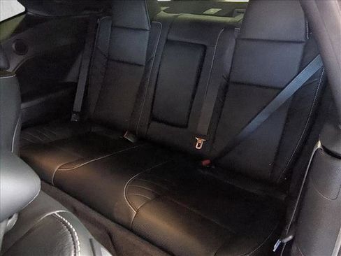 Used 2015 Dodge Challenger SRT Hellcat image 17