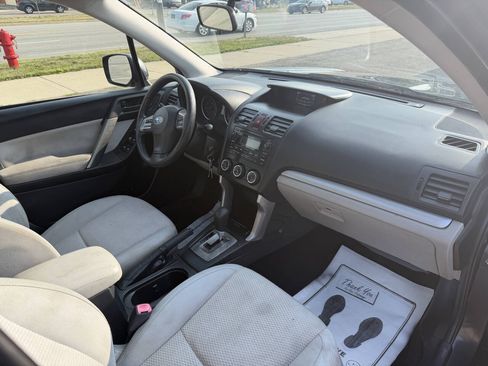 Used 2014 Subaru Forester 2.5i Premium w/ Protection Package #1 AWD/4WD image 8