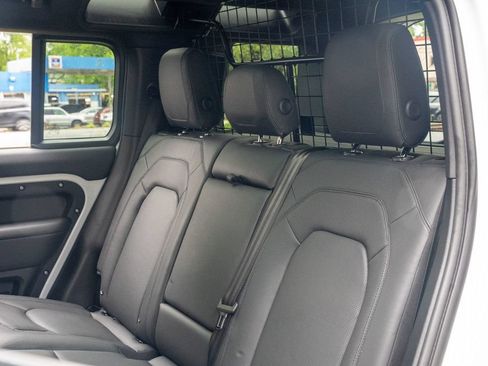 Used 2023 Land Rover Defender 110 V8 AWD/4WD image 51