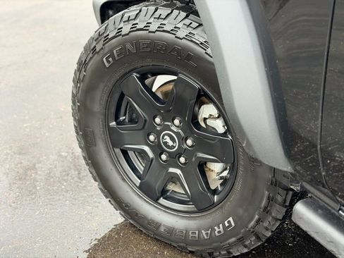 Used 2024 Ford Bronco Black Diamond image 25
