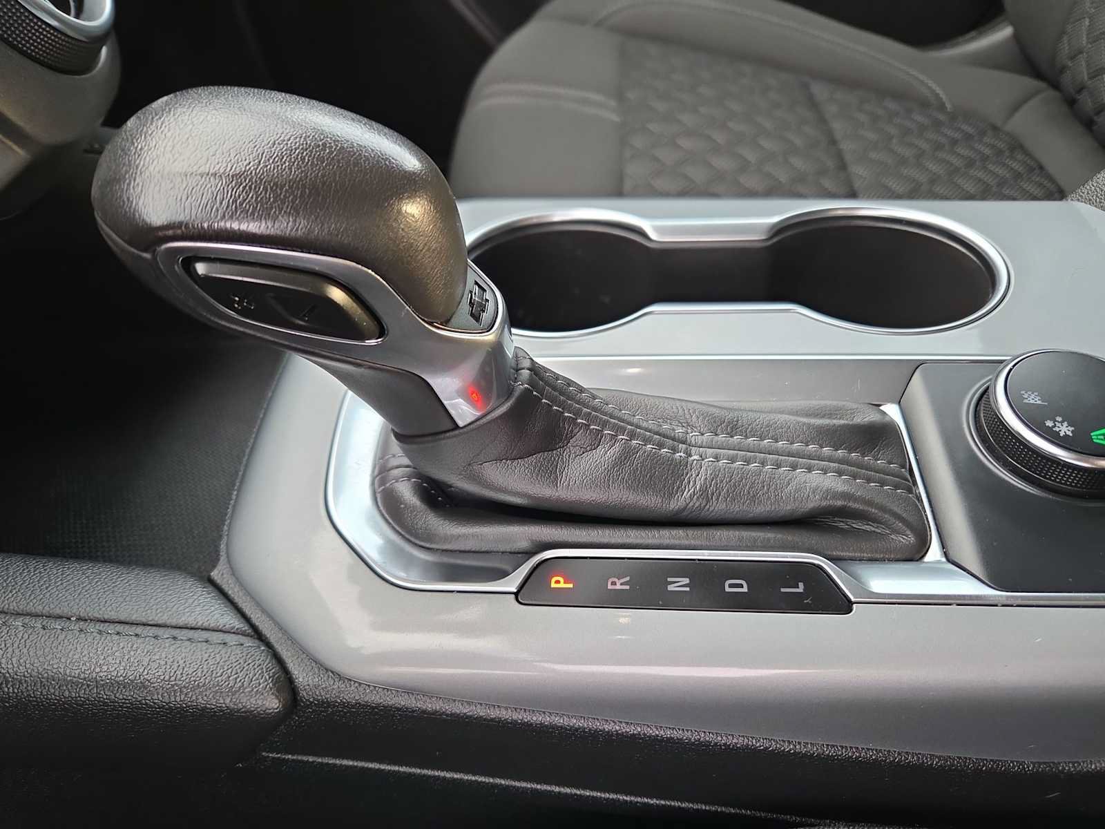 Used 2020 Chevrolet Blazer LT FWD image 21