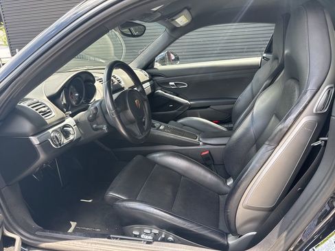 Used 2016 Porsche Cayman RWD image 5