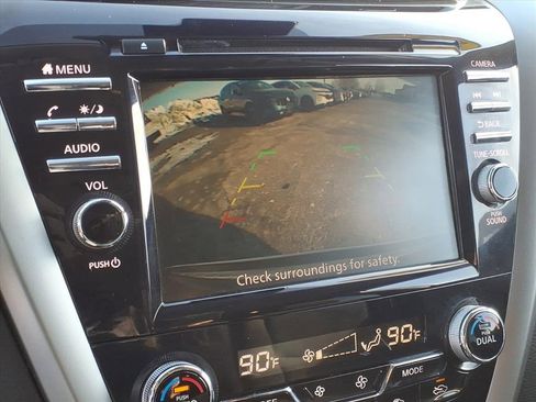 Certified 2023 Nissan Murano S image 17