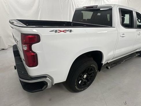Used 2022 Chevrolet Silverado 1500 LT image 3