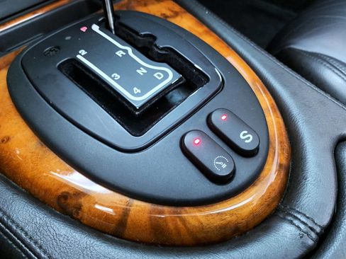 Used 2000 Jaguar XK8 Convertible image 13