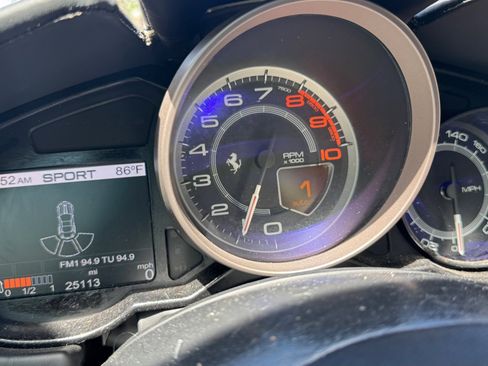 Used 2013 Ferrari California RWD image 17
