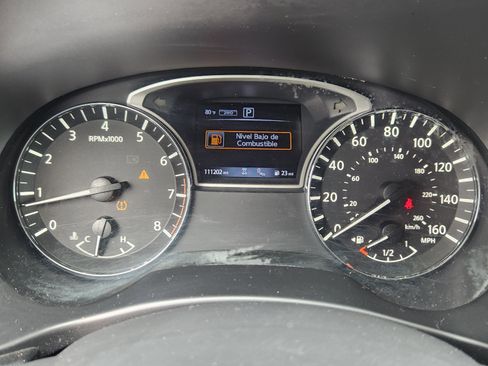 Used 2017 Nissan Pathfinder Platinum w/ Family Entertainment Package image 12