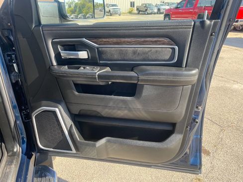 Used 2020 RAM 3500 Laramie image 29